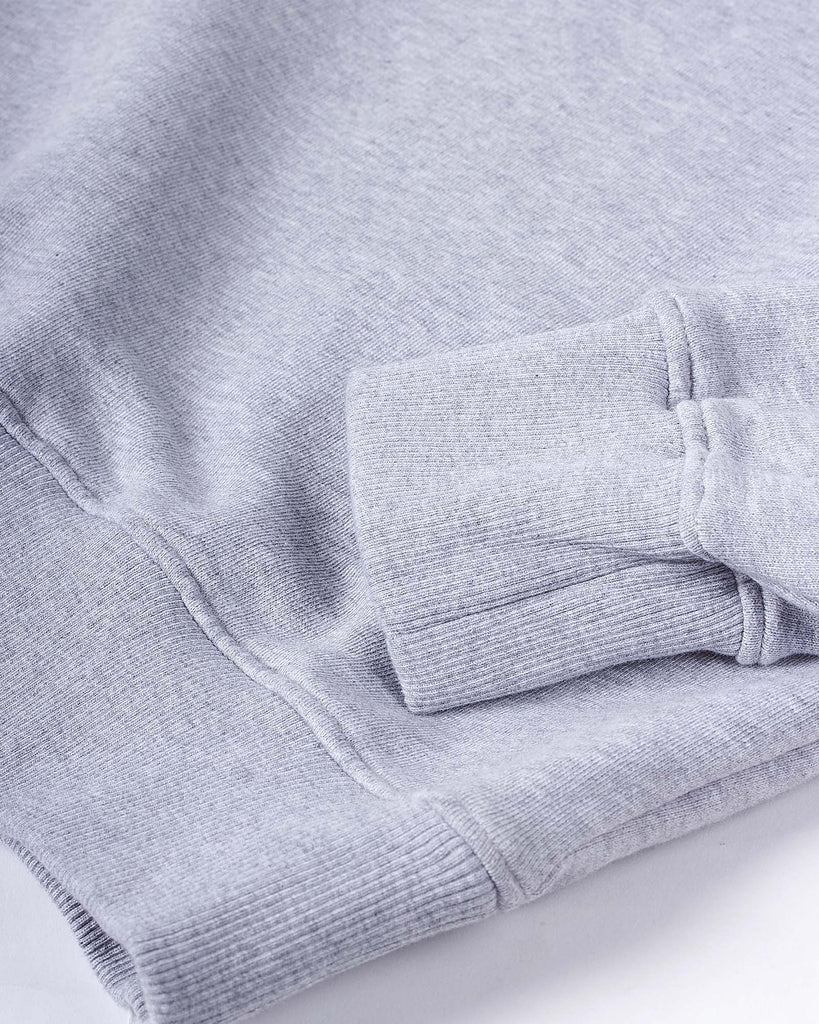 Sports Club Sweat Grå