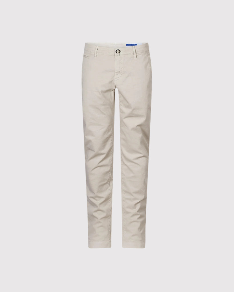 Bobby Chino Sand