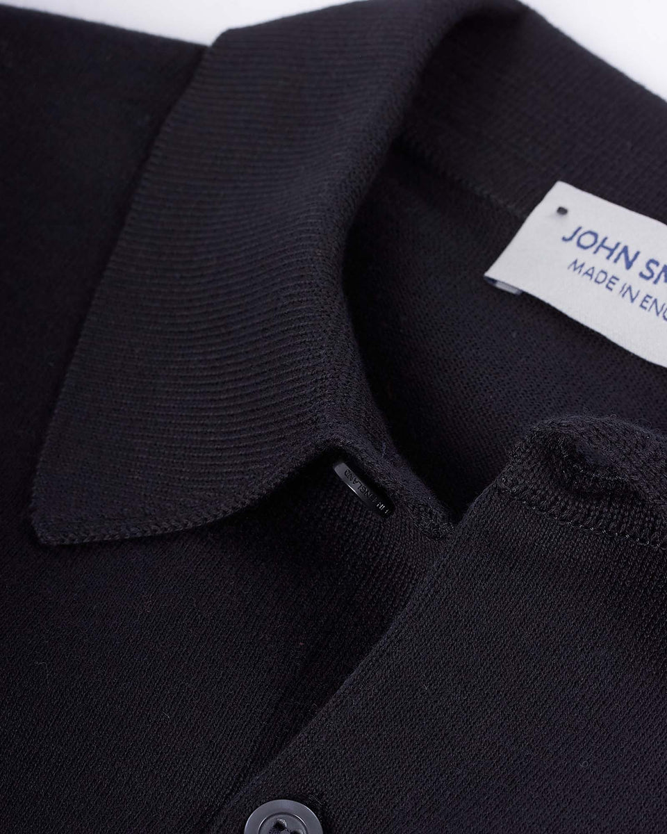 Adrian Shirt Sort fra John Smedley | Køb her | Hurtig levering