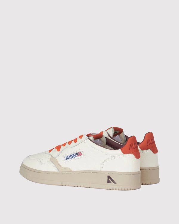 Medalist Low Sneakers Creme