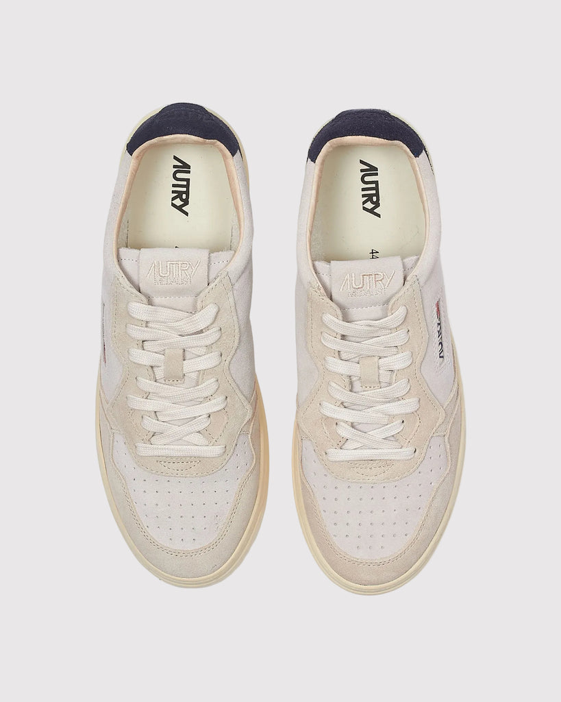 Medalist Low Sneakers Sand