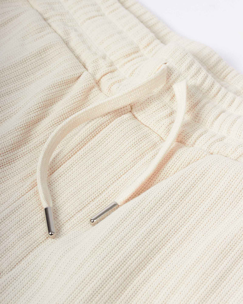 Shorts Struktur Creme