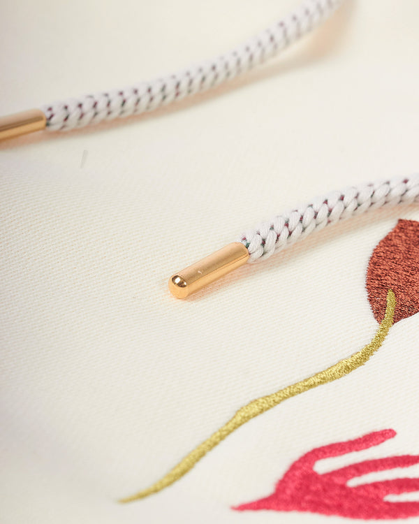 Embroidery Hoodie Creme