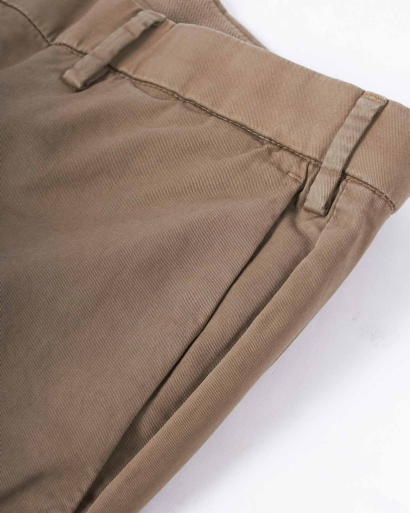 Brad Garment Dyed Chino Taupe