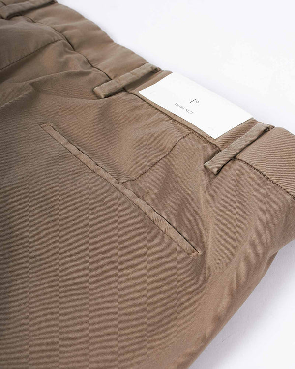 Brad Garment Dyed Chino Taupe